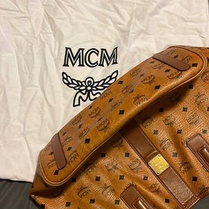 MCM Authentic Used
Liz Reversible Medium Shopper Tote Cognac